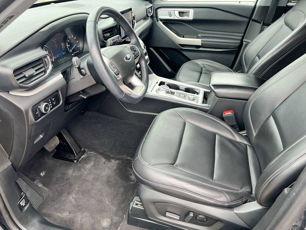 Thumbnail: 2023 Ford Explorer - 10