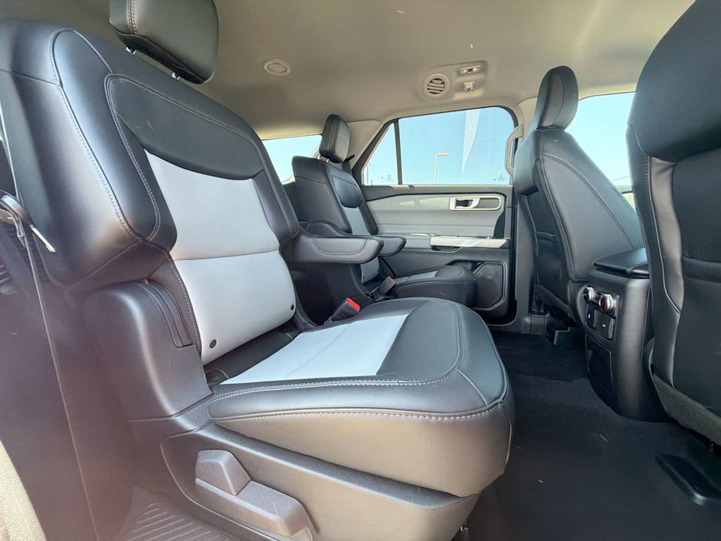 Thumbnail: 2024 Ford Explorer - 25