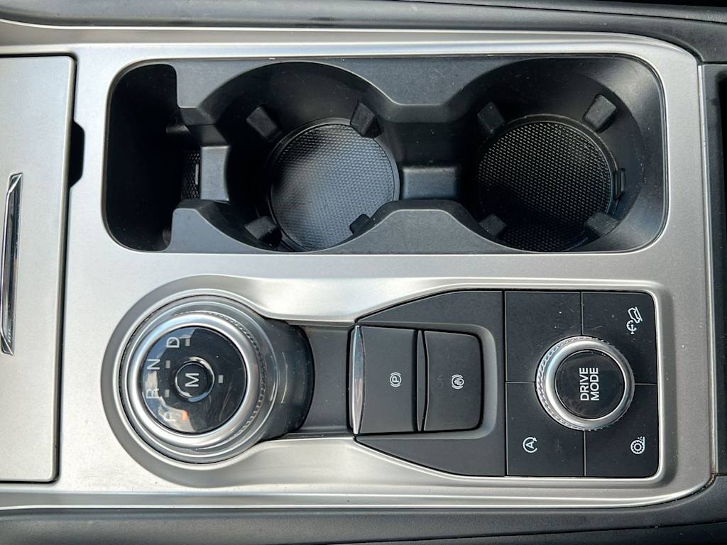 Thumbnail: 2020 Ford Explorer - 34