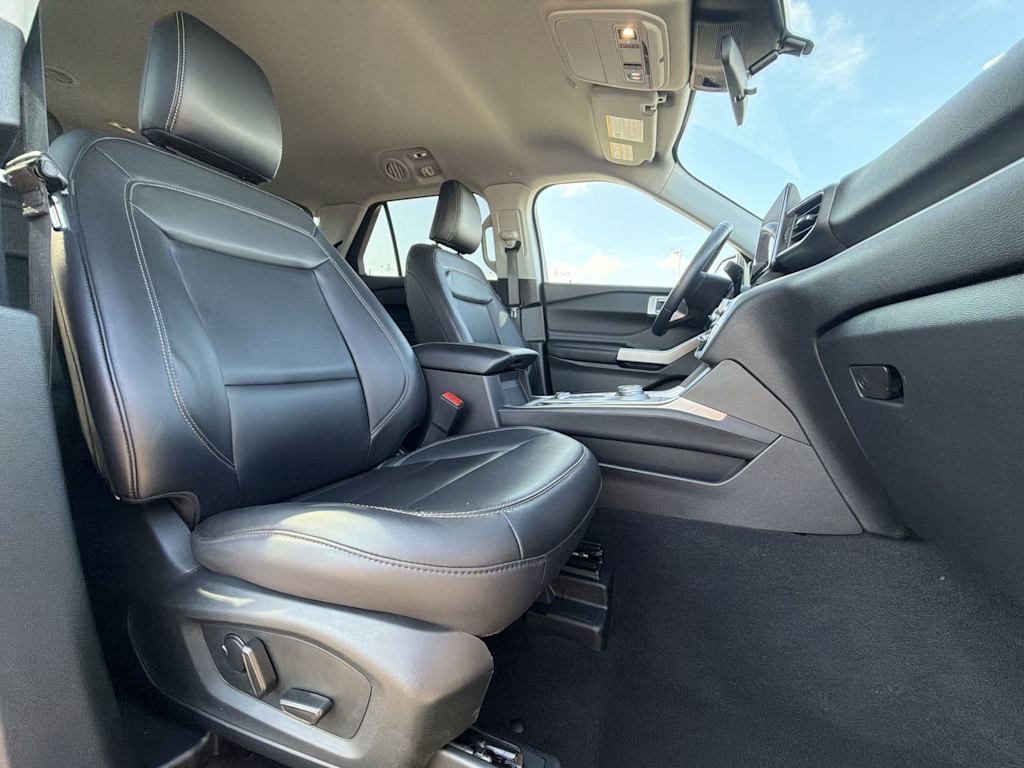 Thumbnail: 2023 Ford Explorer - 27