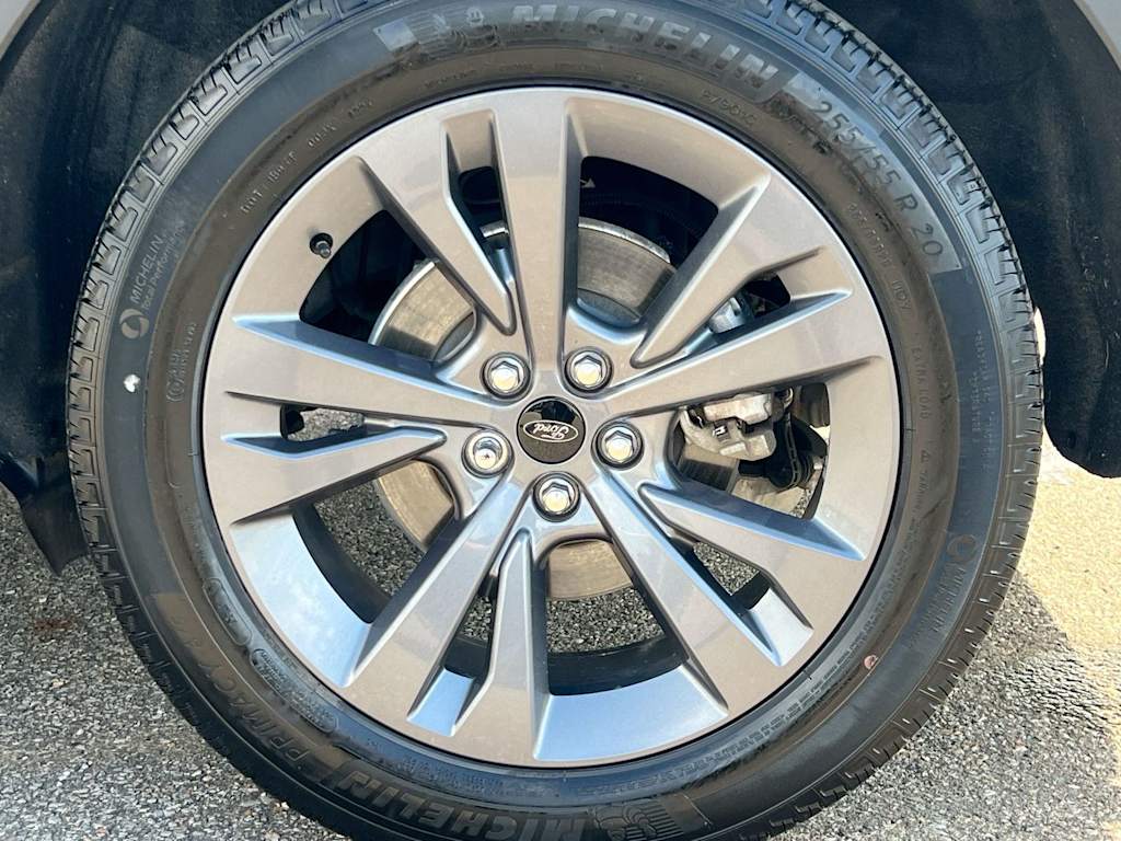 Thumbnail: 2024 Ford Explorer - 8