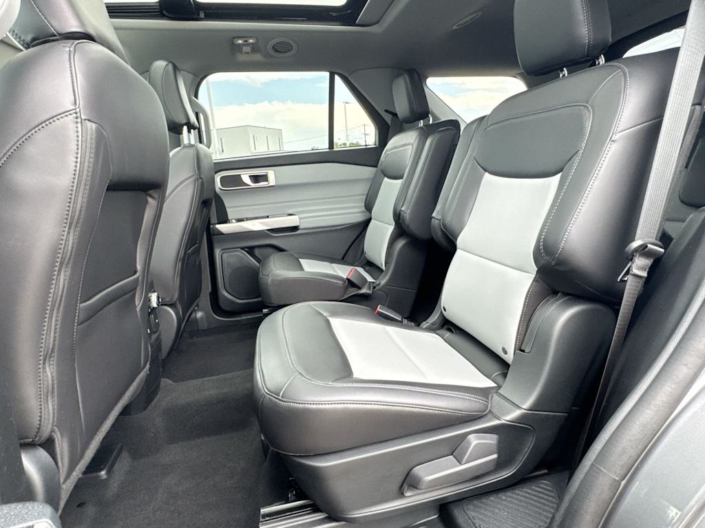 Thumbnail: 2023 Ford Explorer - 25