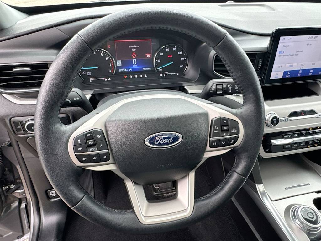 Thumbnail: 2023 Ford Explorer - 9