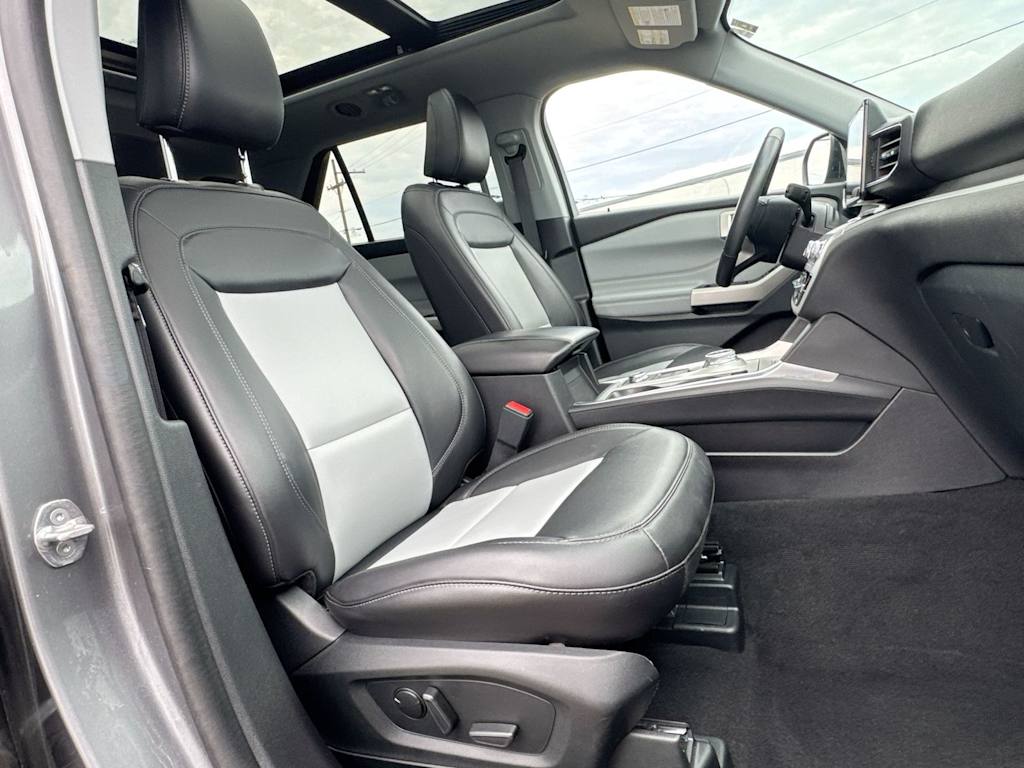 Thumbnail: 2023 Ford Explorer - 27