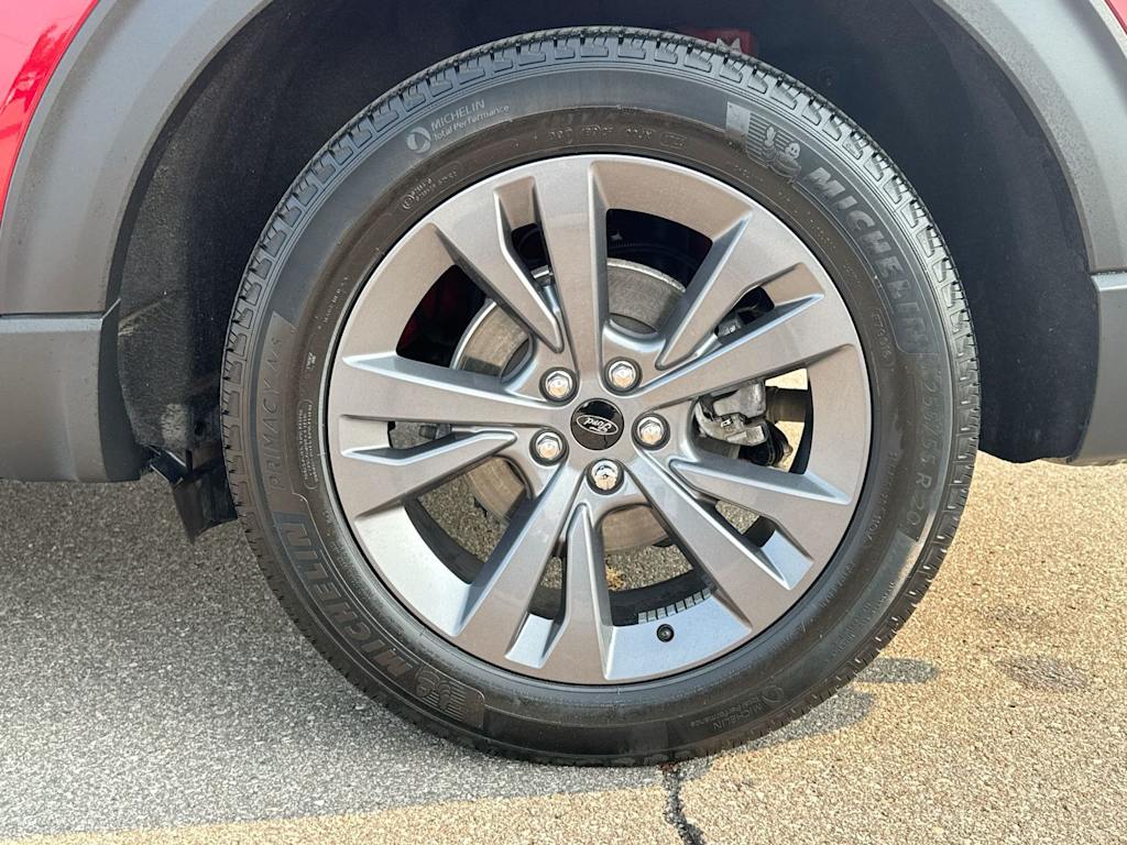Thumbnail: 2023 Ford Explorer - 8