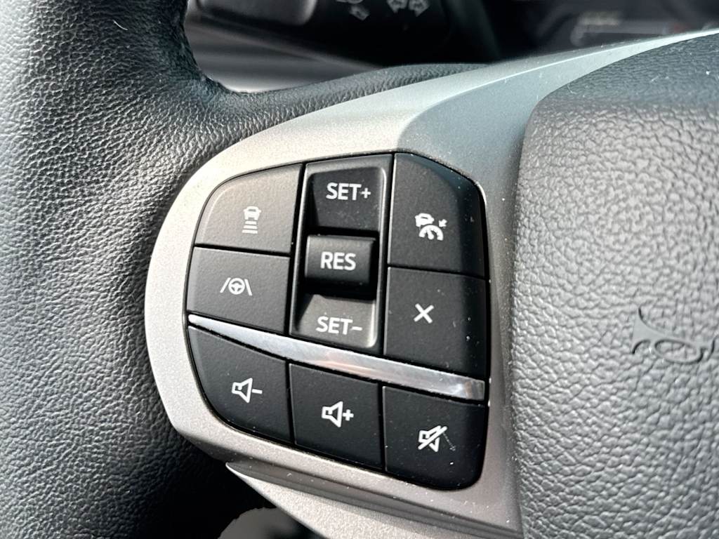 Thumbnail: 2024 Ford Explorer - 28