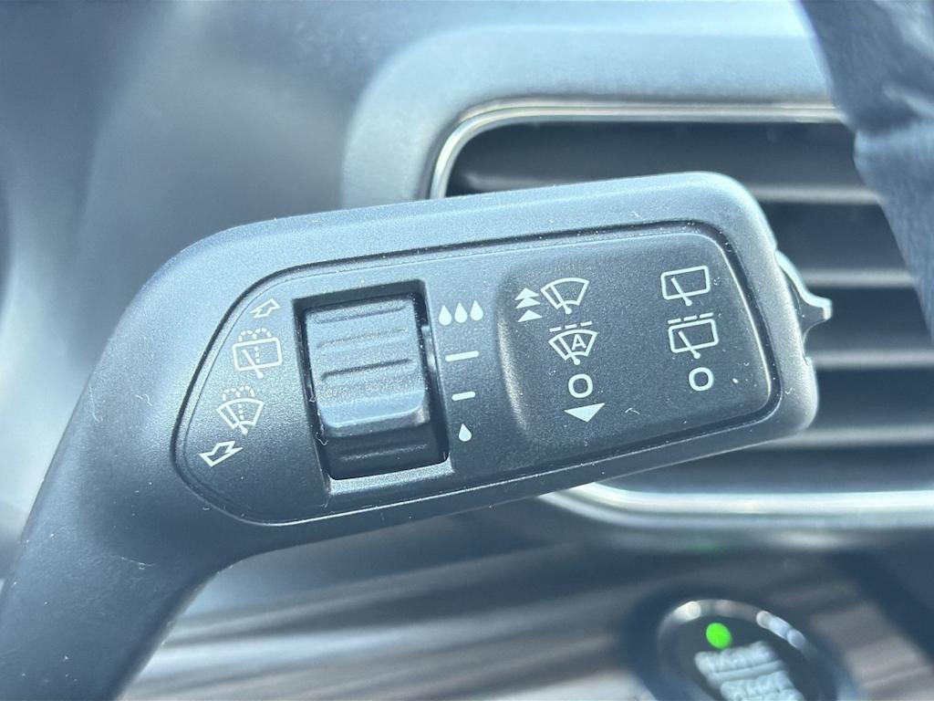 Thumbnail: 2021 Ford Explorer - 29