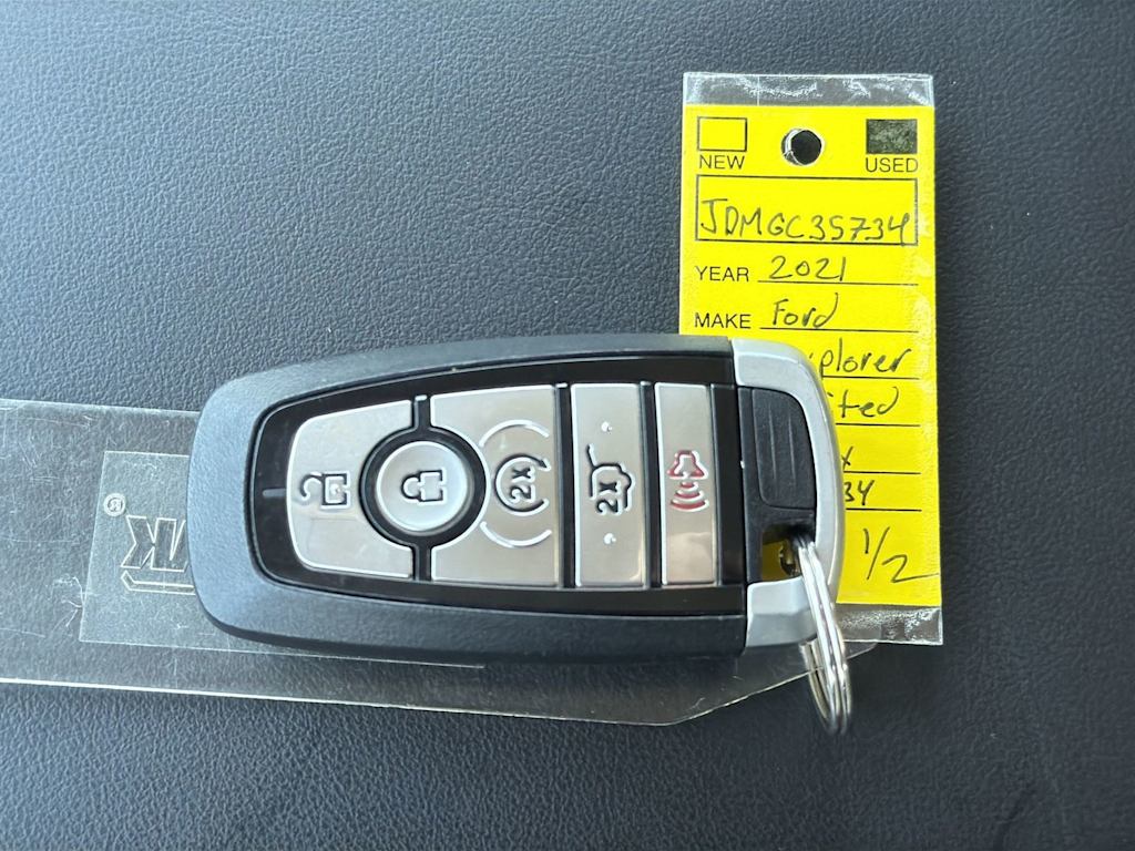 Thumbnail: 2021 Ford Explorer - 16