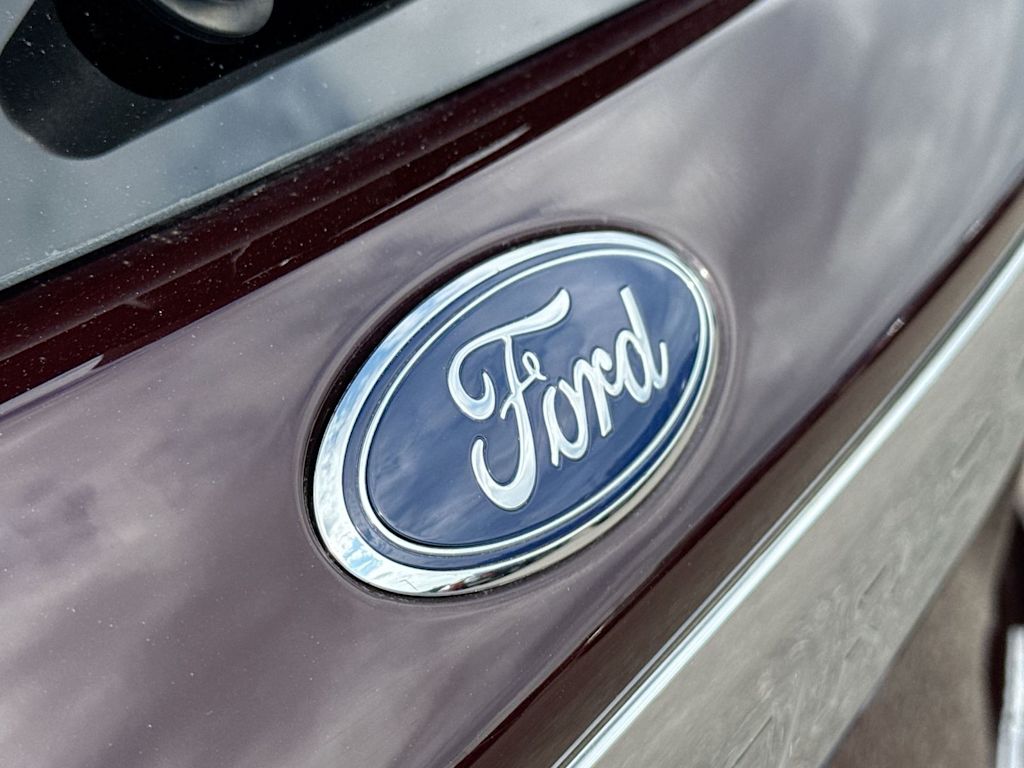Thumbnail: 2023 Ford Explorer - 22