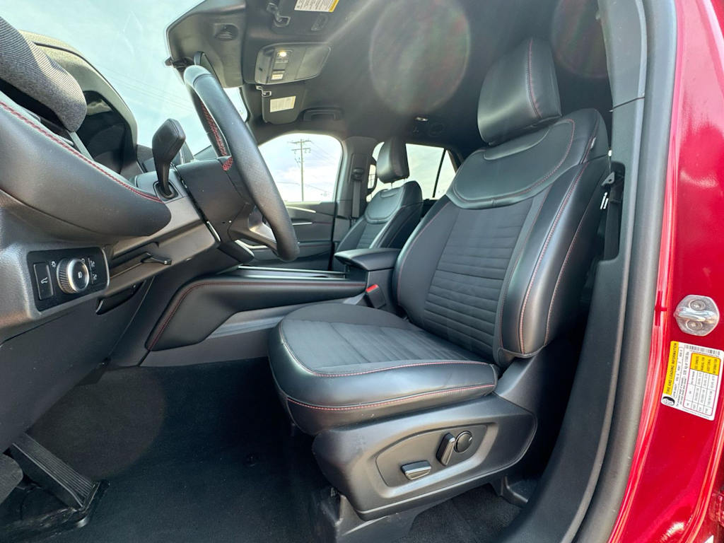 Thumbnail: 2025 Ford Explorer - 10