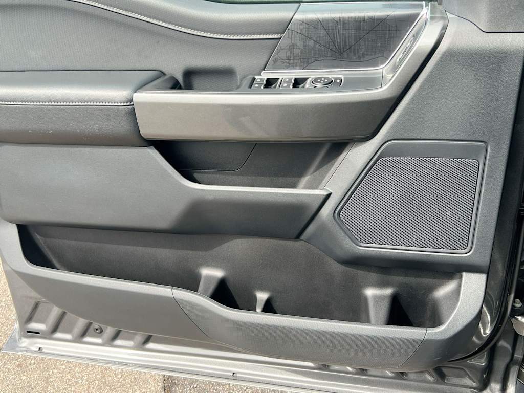 Thumbnail: 2023 Ford F-150 - 32