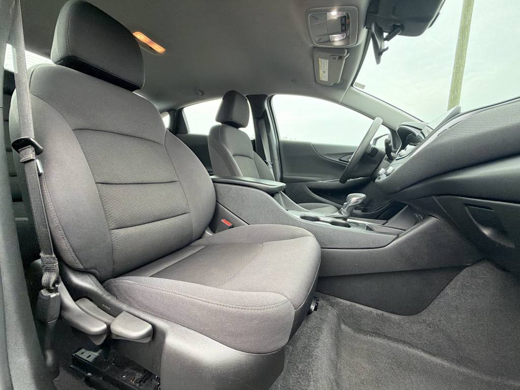 Thumbnail: 2023 Chevrolet Malibu - 26