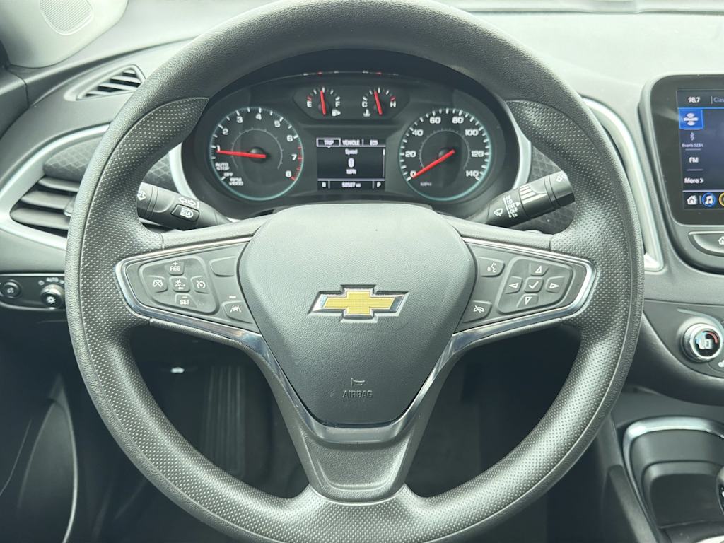 Thumbnail: 2023 Chevrolet Malibu - 9