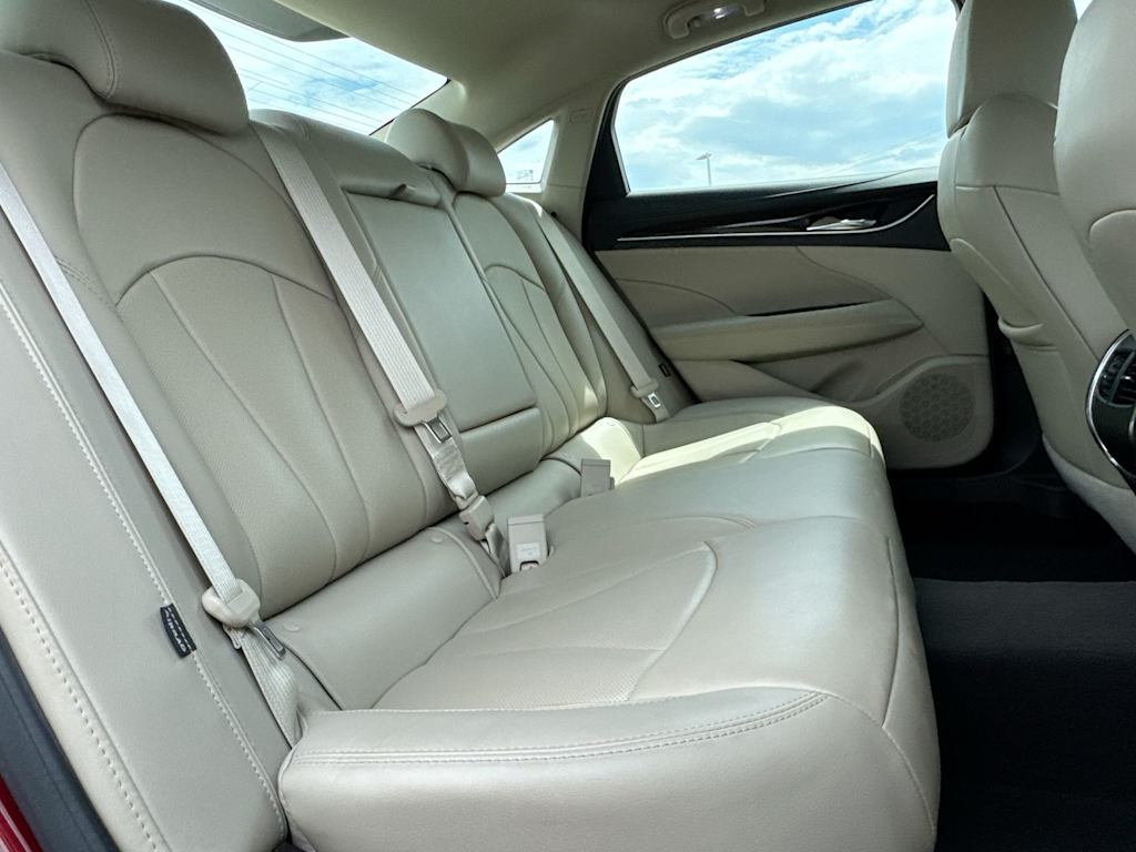 Thumbnail: 2017 Buick LaCrosse - 27