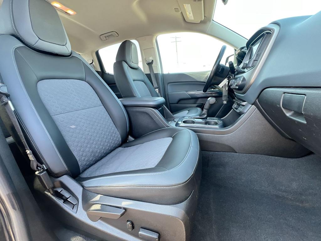 Thumbnail: 2020 Chevrolet Colorado - 26