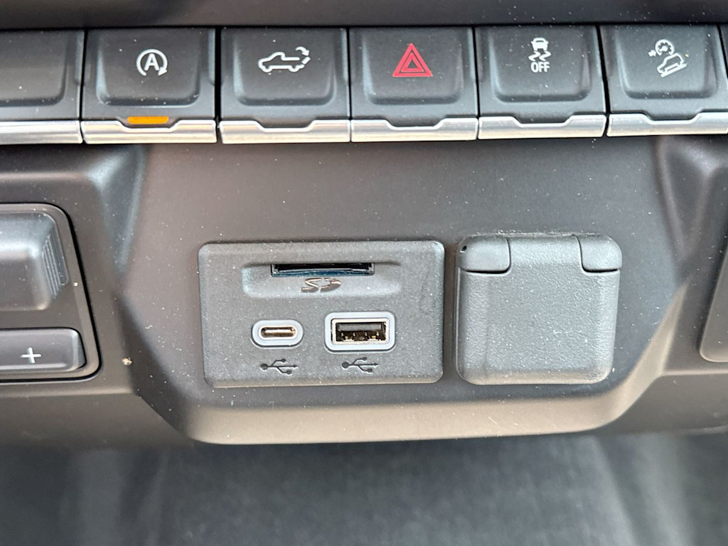 Thumbnail: 2019 Chevrolet Silverado 1500 - 35