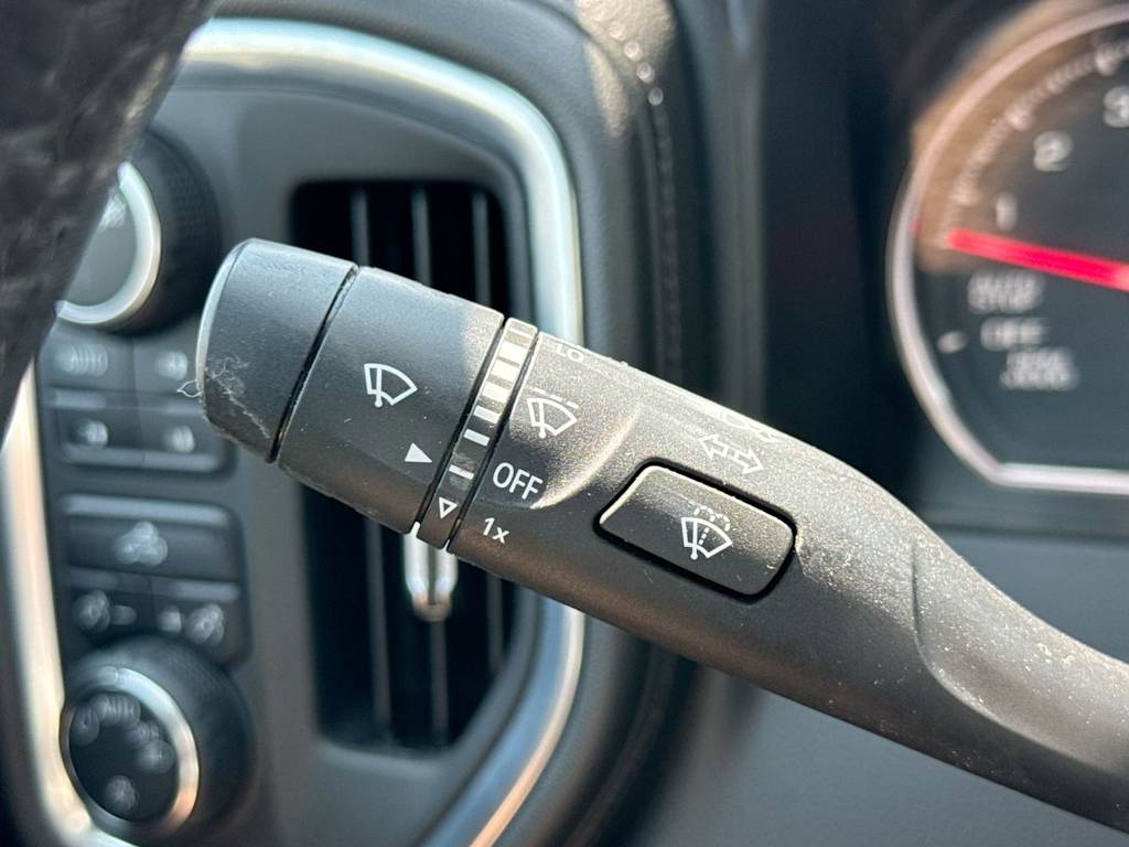 Thumbnail: 2019 Chevrolet Silverado 1500 - 30