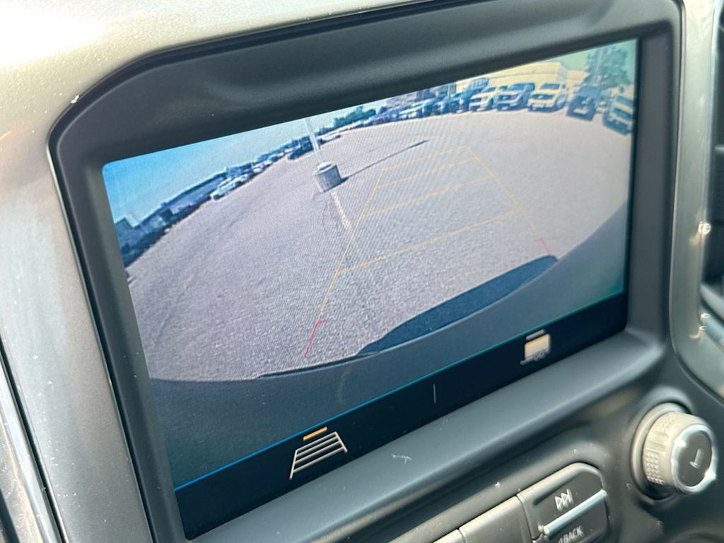 Thumbnail: 2019 Chevrolet Silverado 1500 - 33