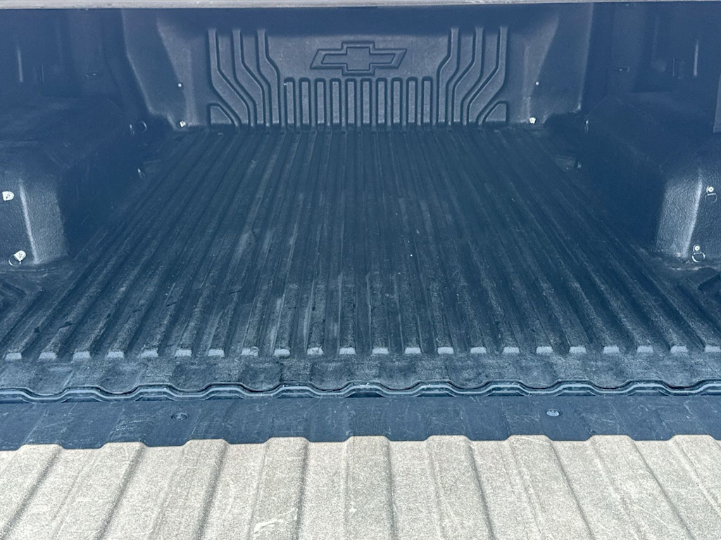 Thumbnail: 2019 Chevrolet Silverado 1500 - 16