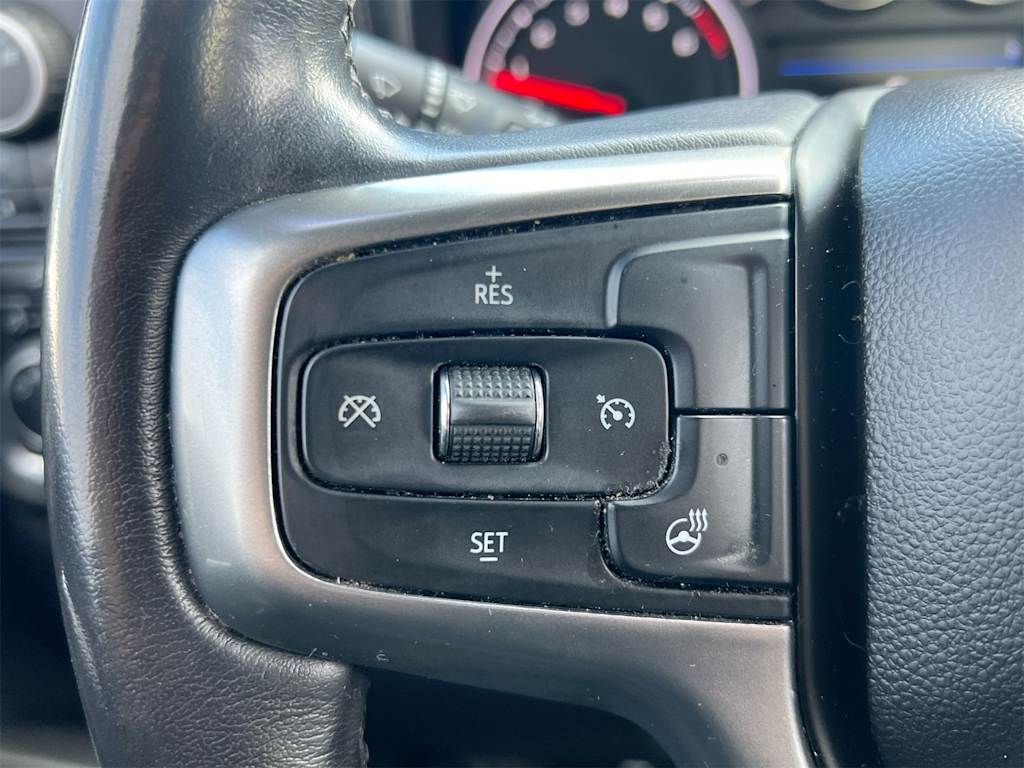 Thumbnail: 2019 Chevrolet Silverado 1500 - 30