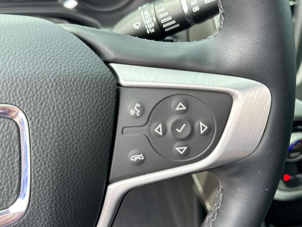 Thumbnail: 2023 GMC Acadia - 30
