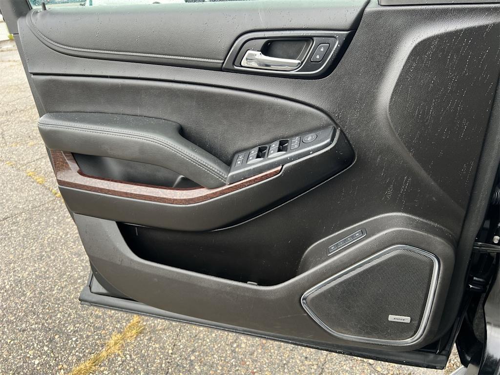 Thumbnail: 2019 GMC Yukon XL - 32