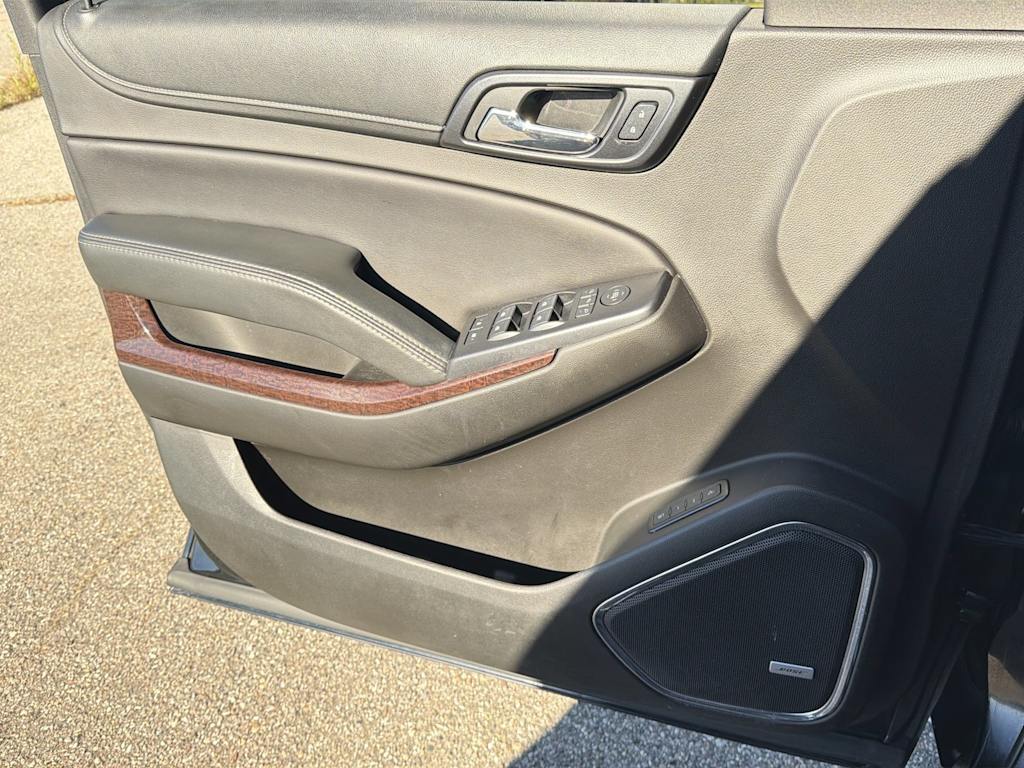 Thumbnail: 2018 GMC Yukon XL - 32