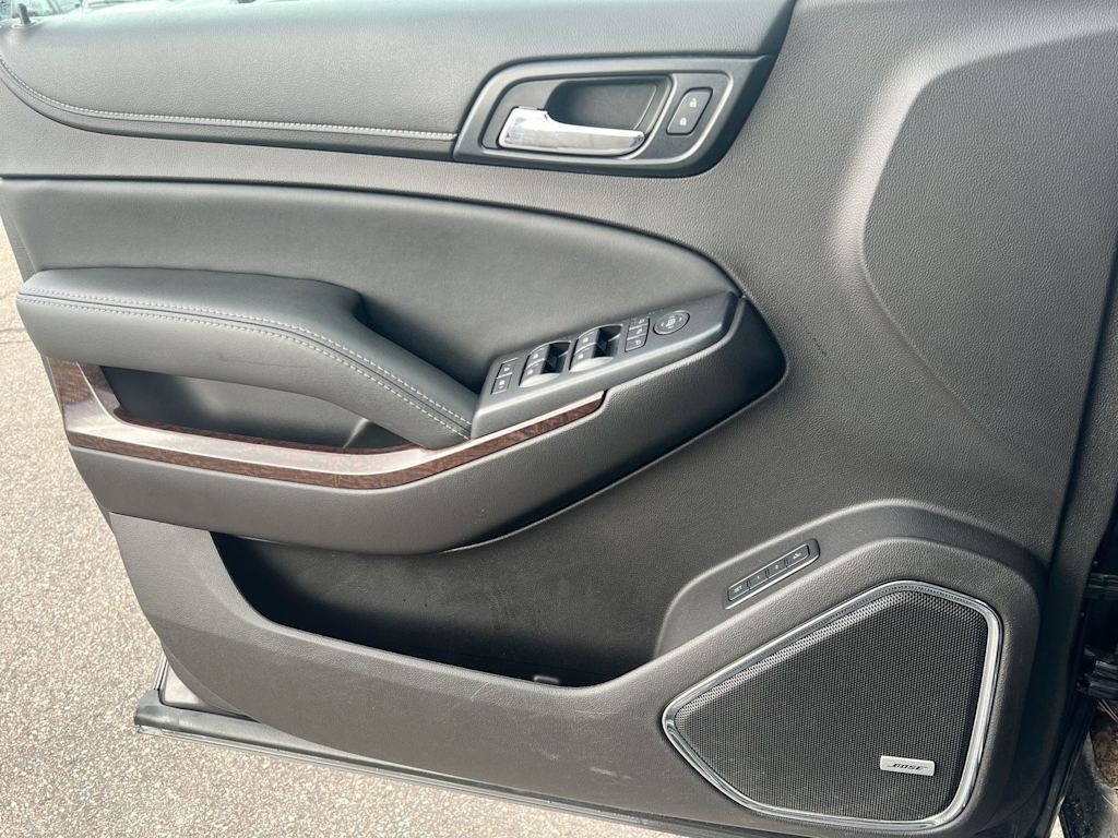 Thumbnail: 2016 GMC Yukon XL - 32