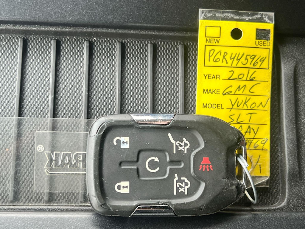 Thumbnail: 2016 GMC Yukon XL - 16