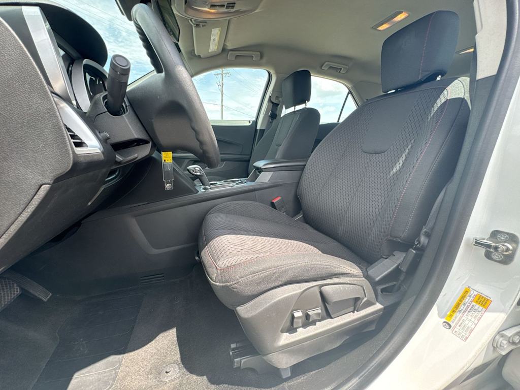 Thumbnail: 2014 Chevrolet Equinox - 10