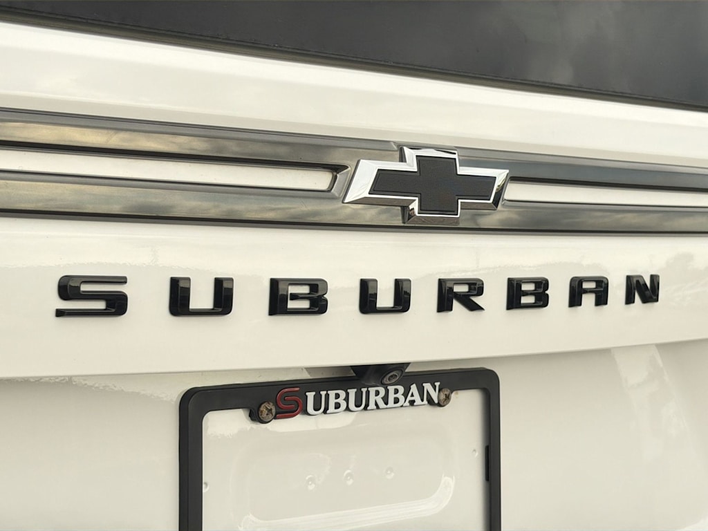 Thumbnail: 2022 Chevrolet Suburban - 24