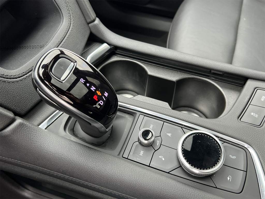 Thumbnail: 2025 Cadillac XT6 - 36