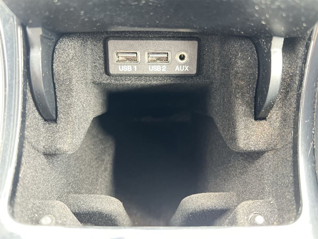 Thumbnail: 2017 Nissan Maxima - 17