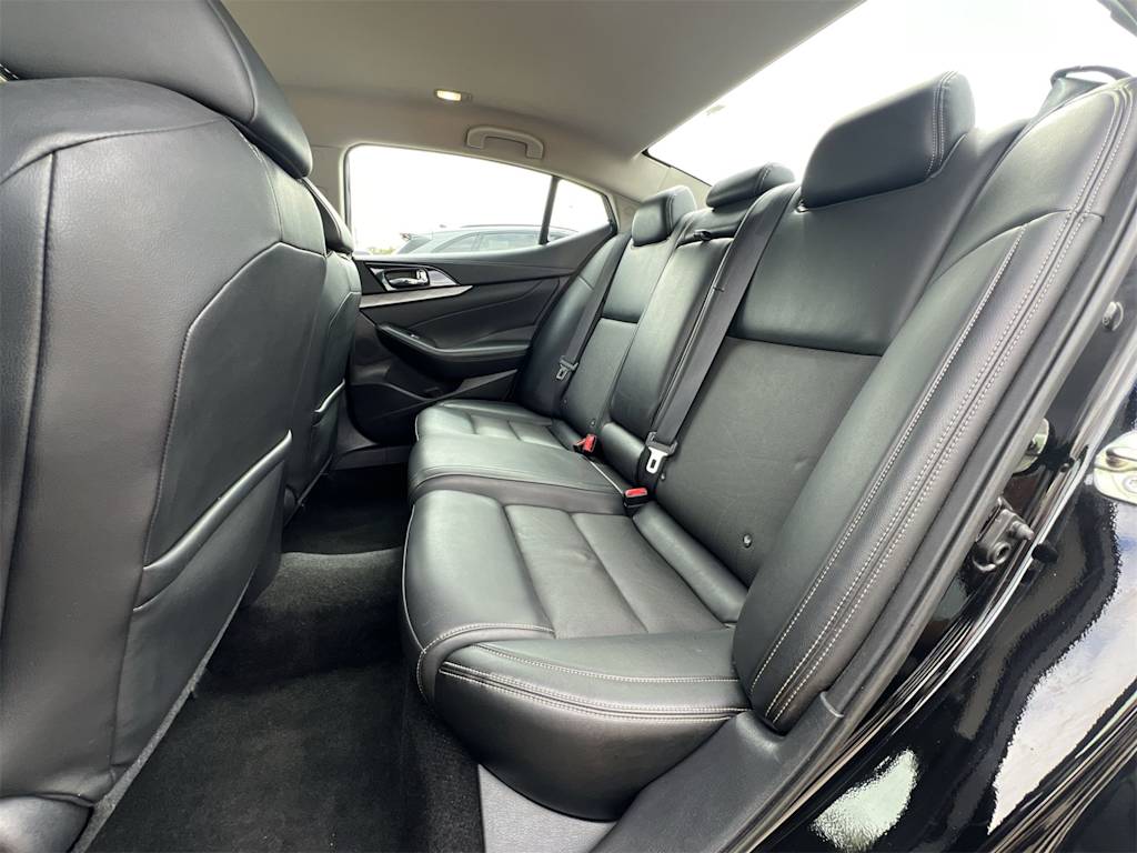 Thumbnail: 2017 Nissan Maxima - 26