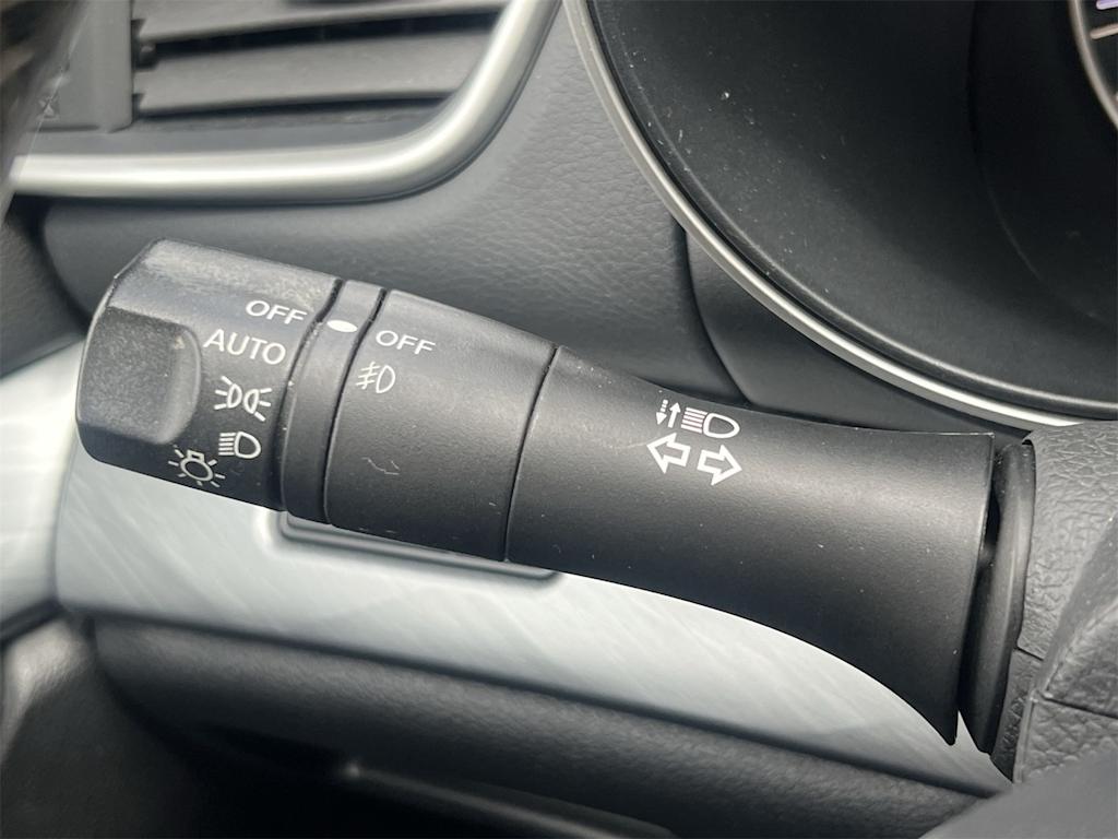 Thumbnail: 2017 Nissan Maxima - 15