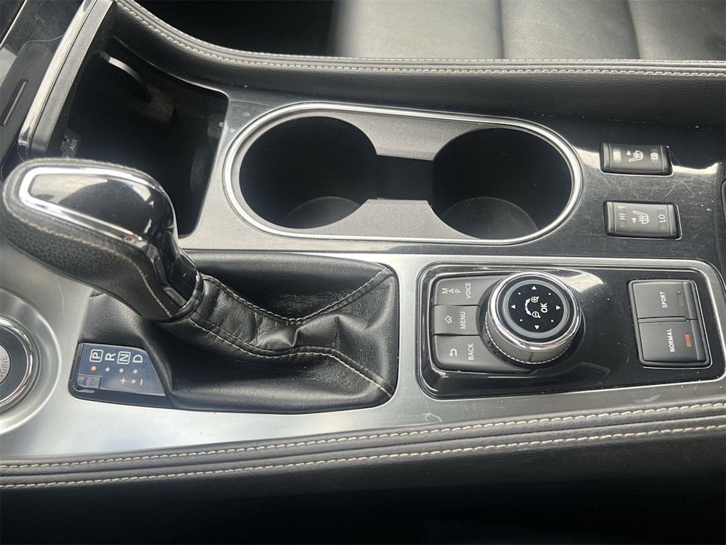 Thumbnail: 2017 Nissan Maxima - 34