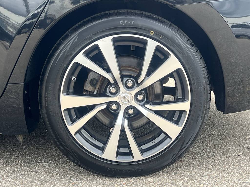 Thumbnail: 2017 Nissan Maxima - 8