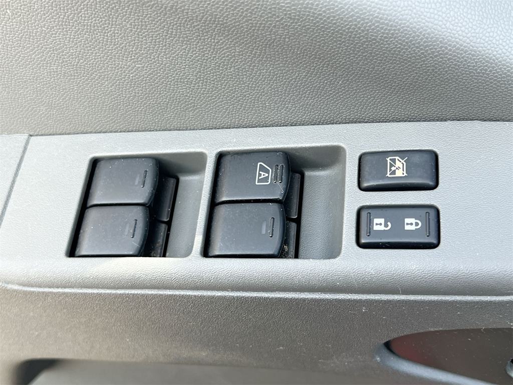 Thumbnail: 2018 Nissan Frontier - 23