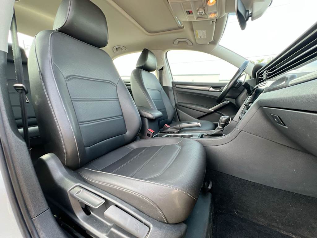 Thumbnail: 2020 Volkswagen Passat - 27