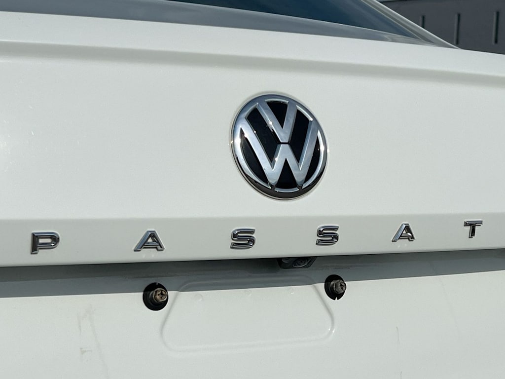 Thumbnail: 2020 Volkswagen Passat - 7