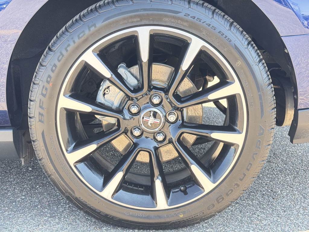 Thumbnail: 2012 Ford Mustang - 8