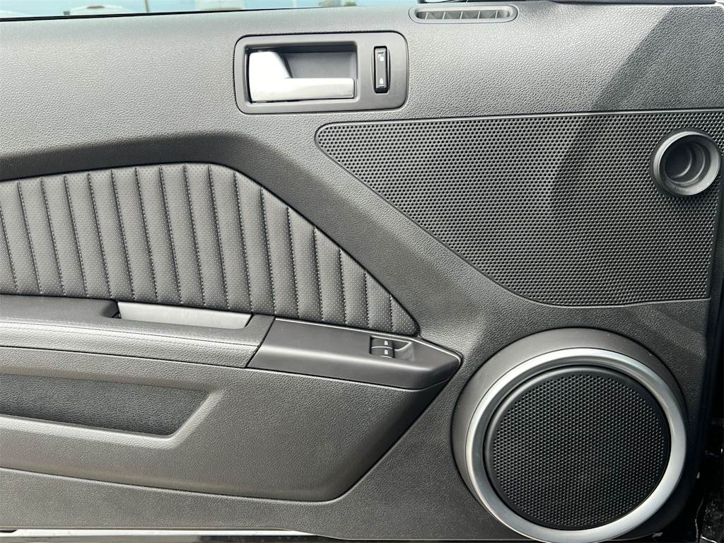 Thumbnail: 2014 Ford Mustang - 32