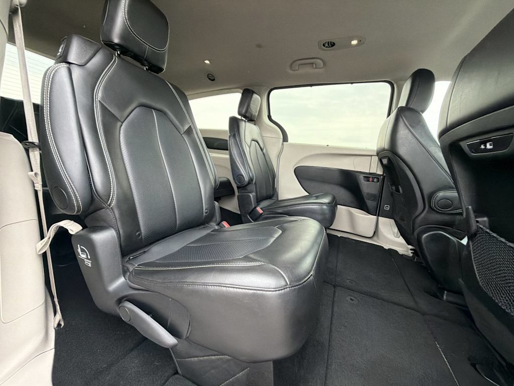 Thumbnail: 2024 Chrysler Pacifica - 26