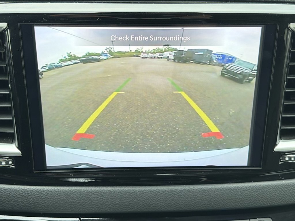Thumbnail: 2024 Chrysler Pacifica - 30