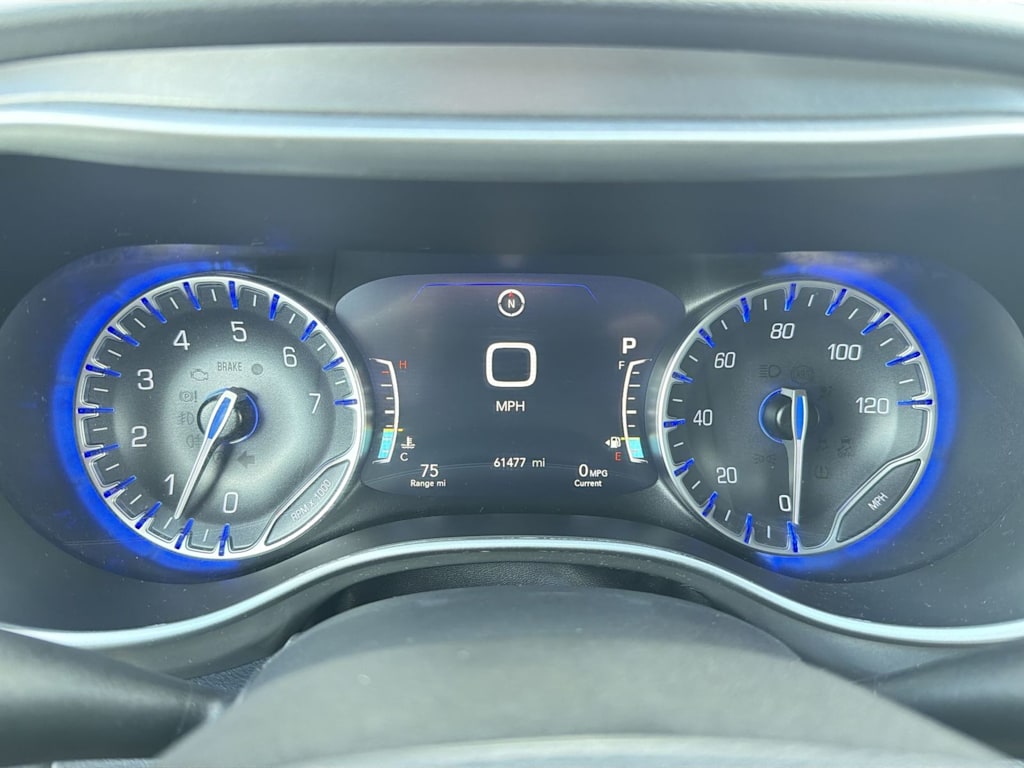 Thumbnail: 2025 Chrysler Pacifica - 34