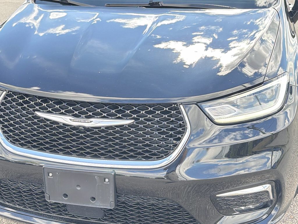 Thumbnail: 2025 Chrysler Pacifica - 23