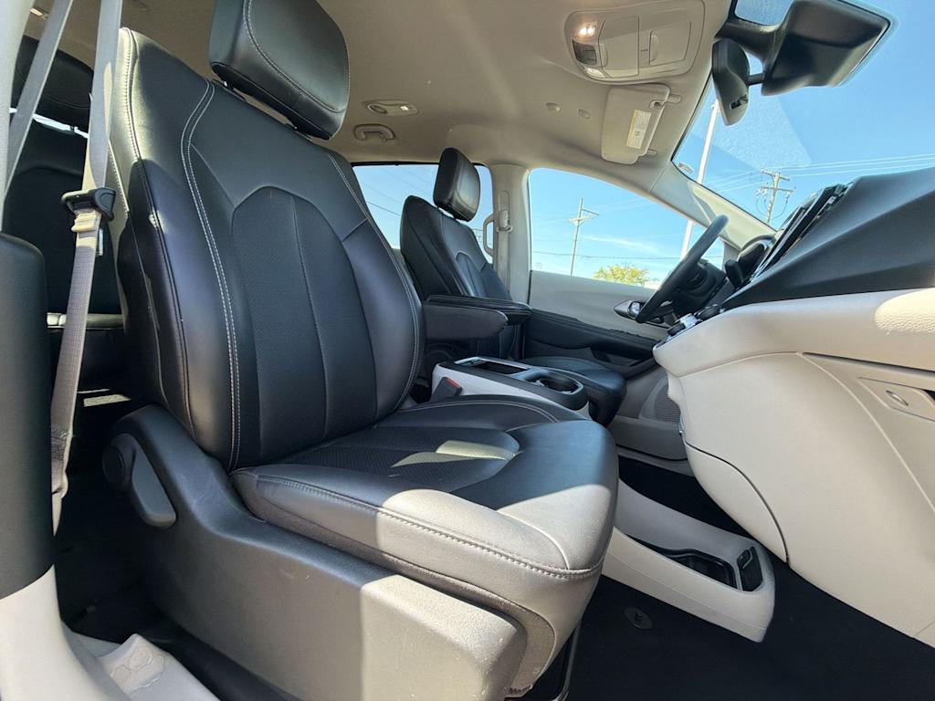 Thumbnail: 2024 Chrysler Pacifica - 27