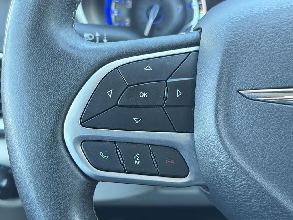 Thumbnail: 2024 Chrysler Pacifica - 28