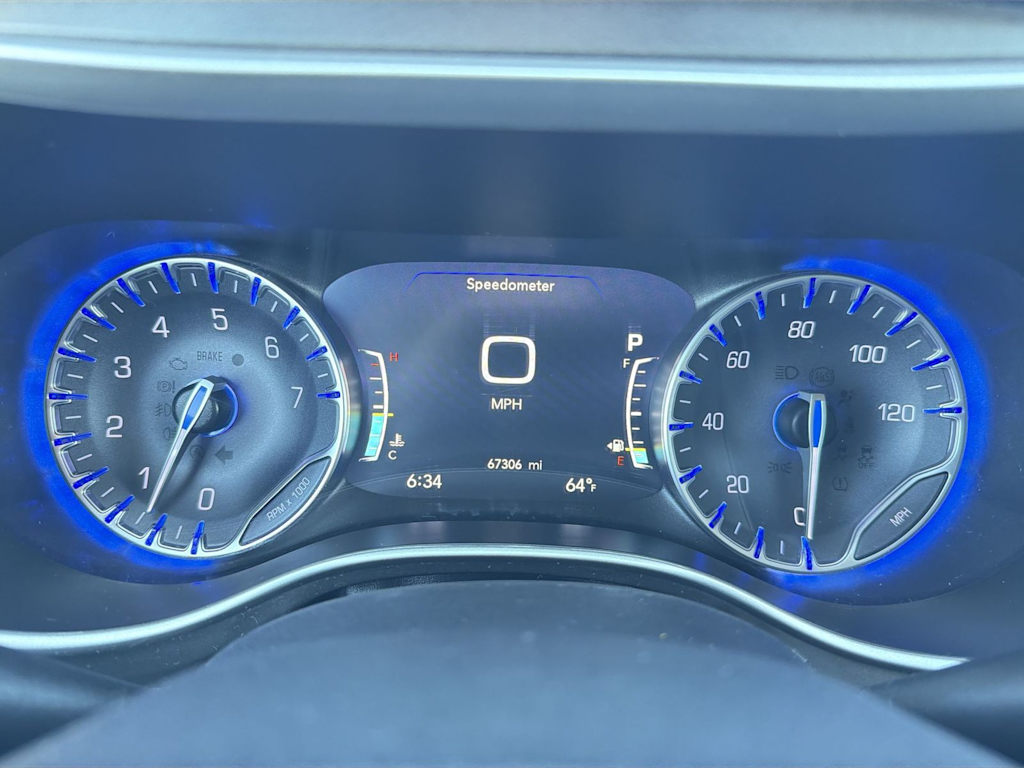 Thumbnail: 2024 Chrysler Pacifica - 35
