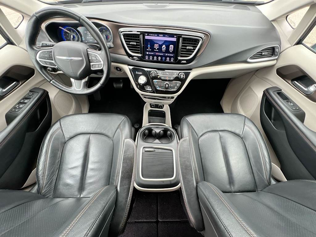 Thumbnail: 2018 Chrysler Pacifica - 2